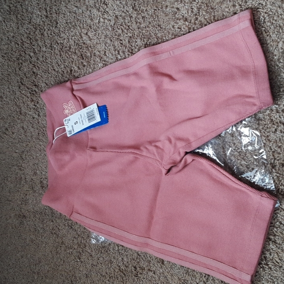 Adidas shorts - Picture 3 of 5